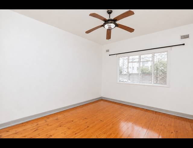 2 BEDROOM APARTMENT FOR SALE IN ESSENWOOD